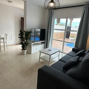 Crotos Villa Costa Teguise